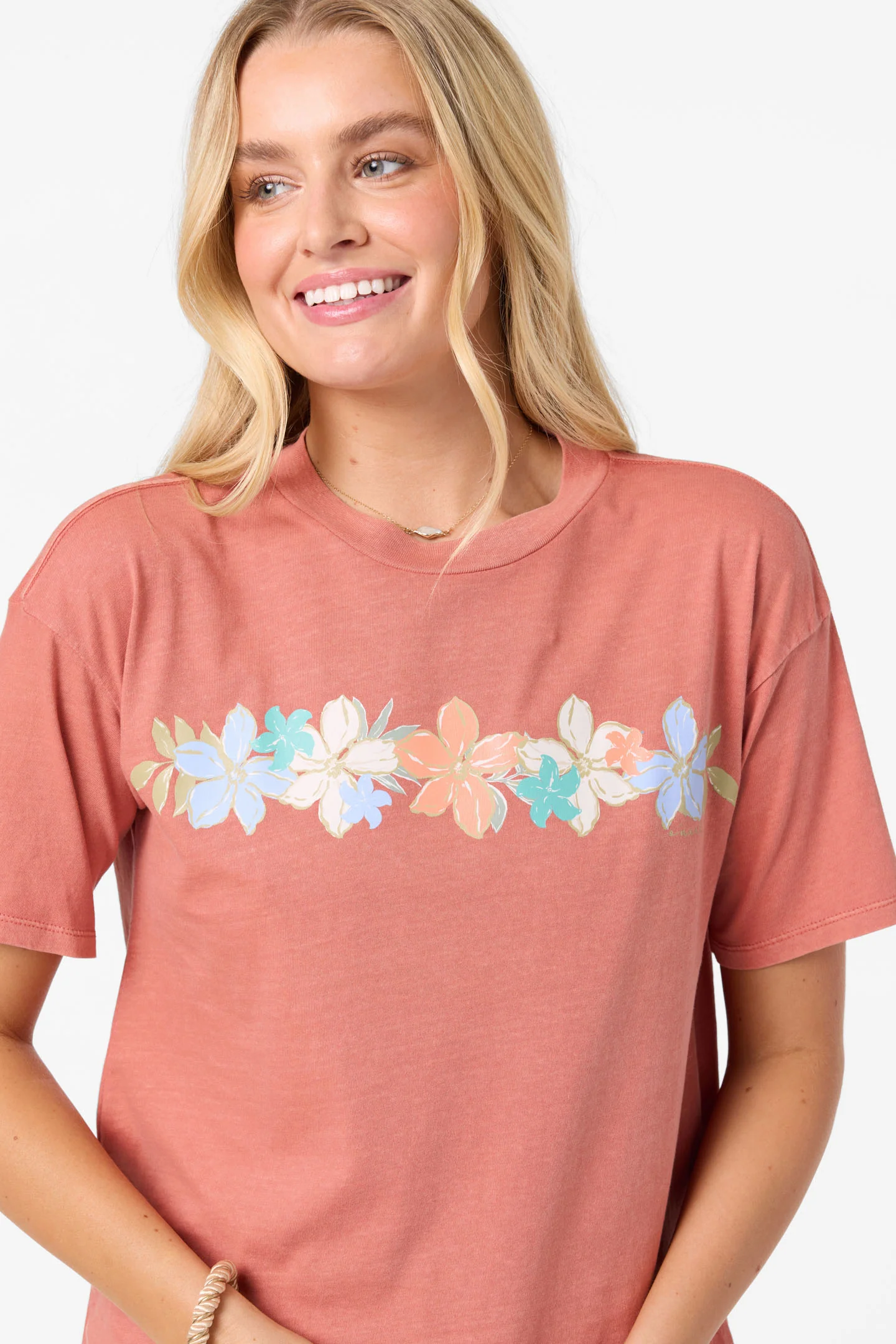 Band Of Flowers Easy Tee - Image 4