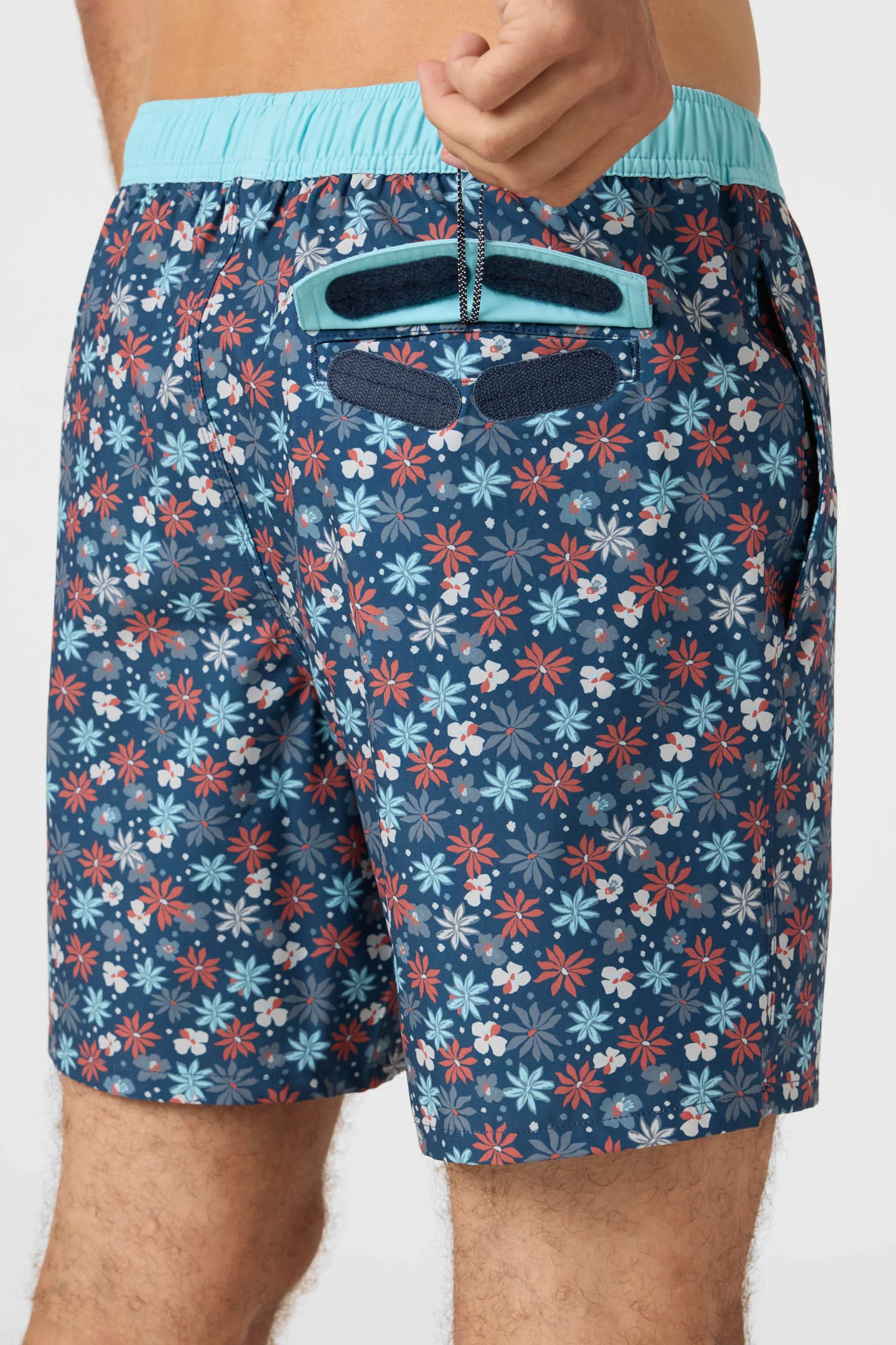 Hermosa E-Waist 17" Swim Trunks - Image 6