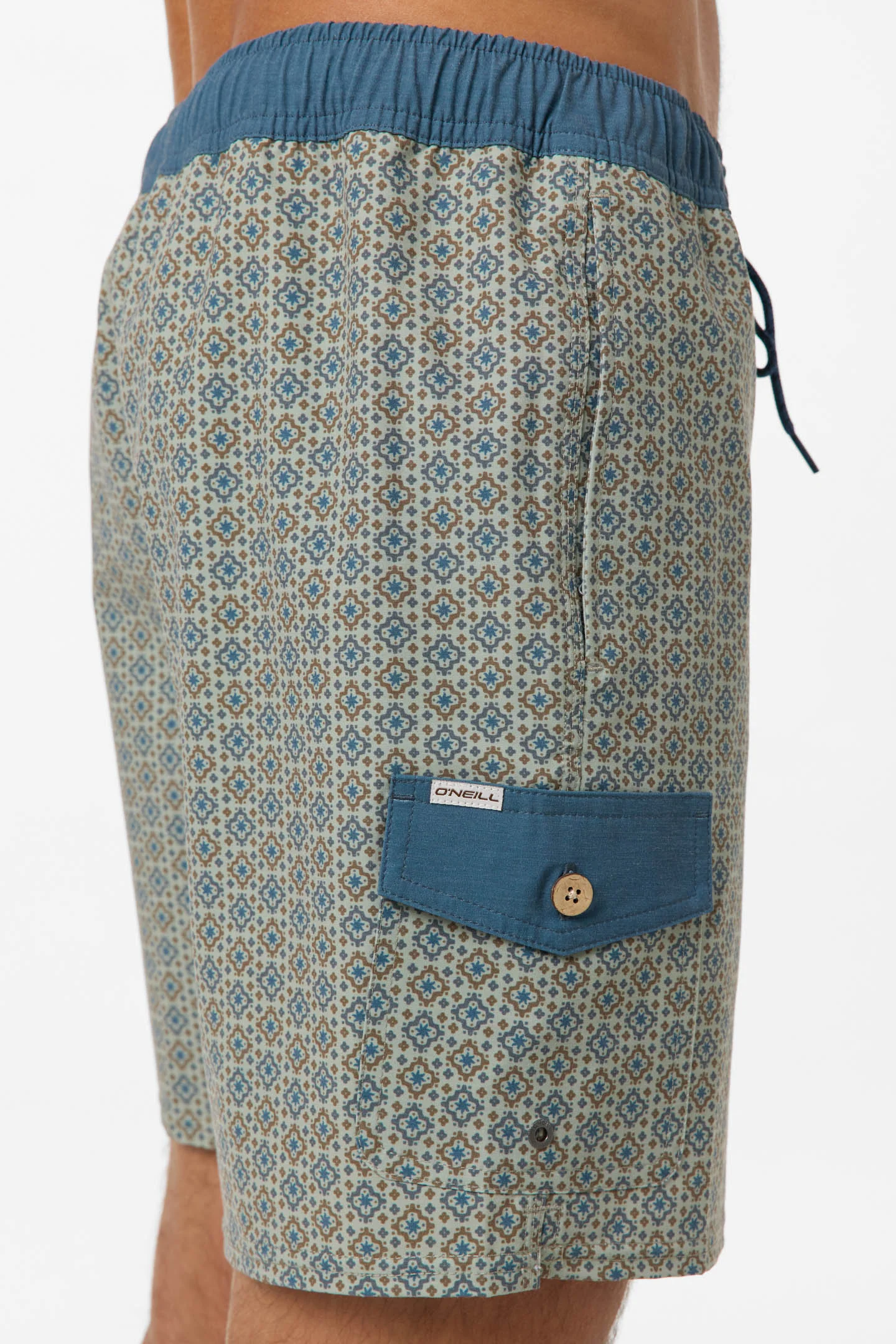 Hermosa Retro 17" Elastic Waist Swim Trunks - Image 5