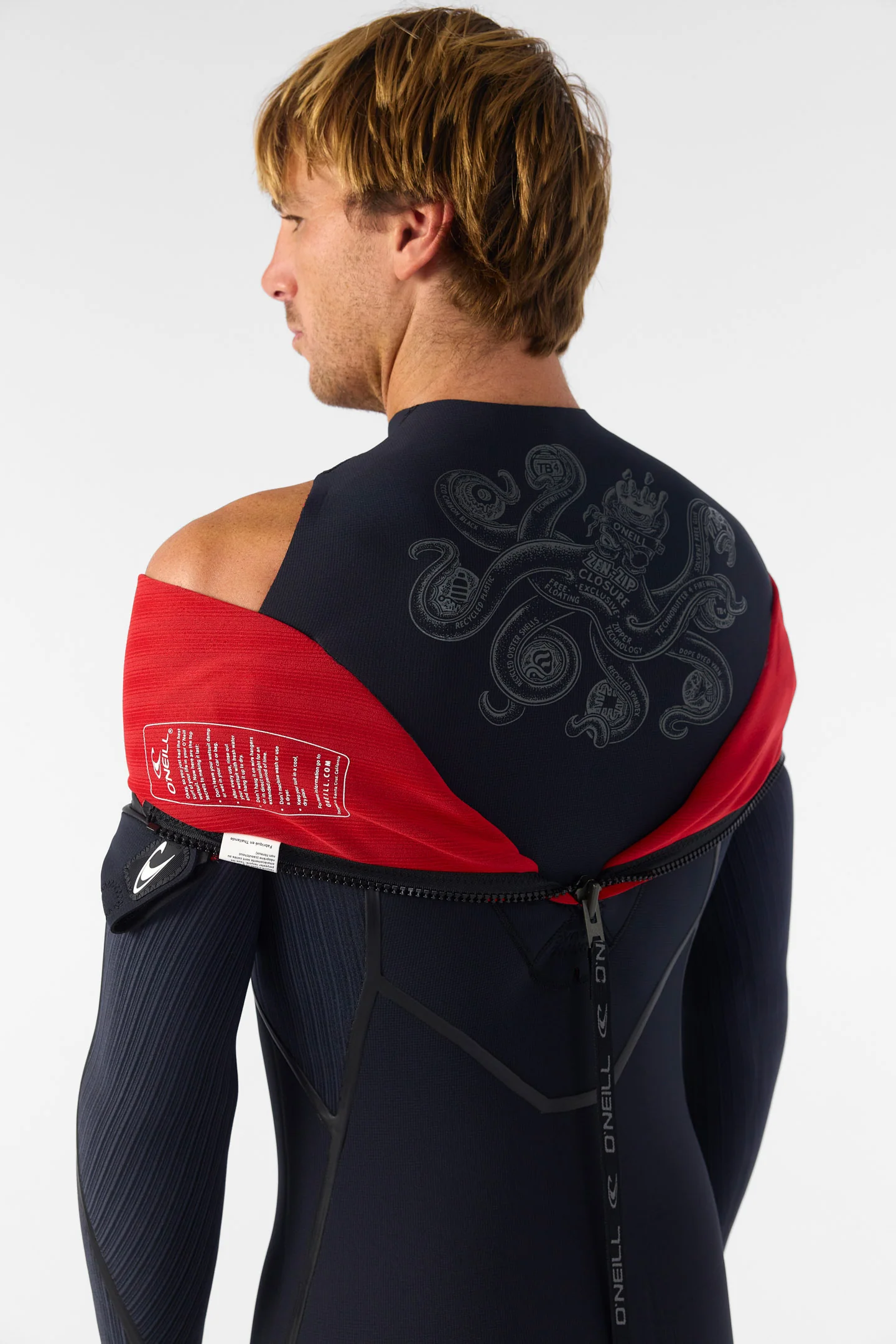 Hyperfreak Fire 3/2mm+ Back Zip Full Wetsuit - Image 10