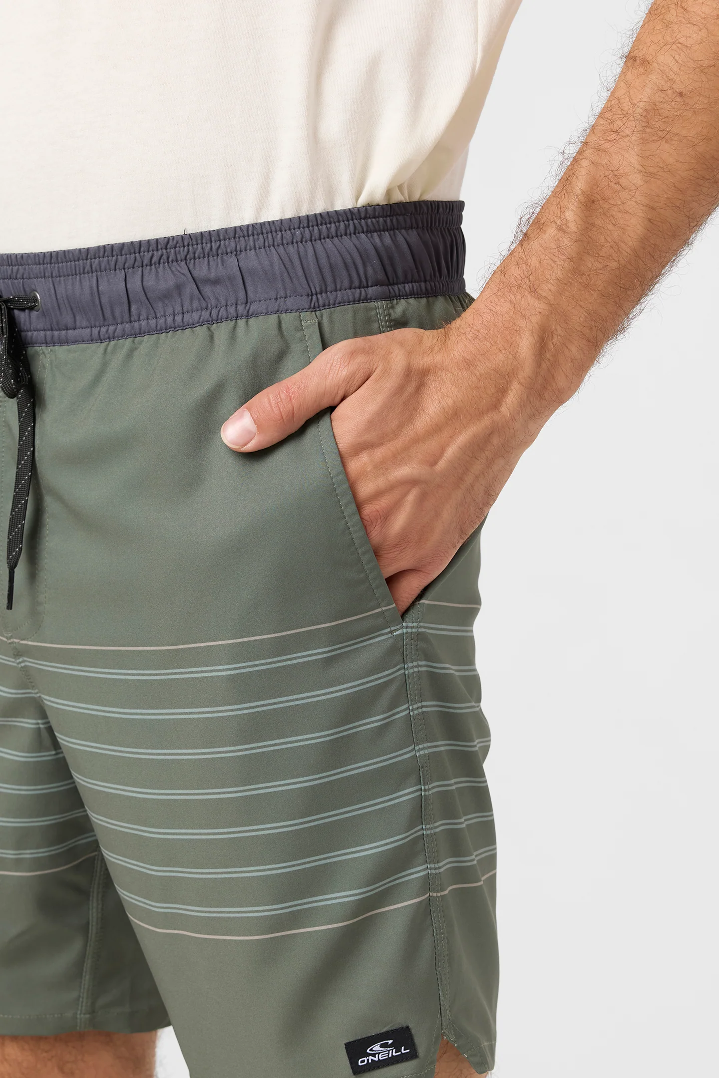 Perform Light Lined Elastic Waist 17" Hybrid Shorts - Image 6