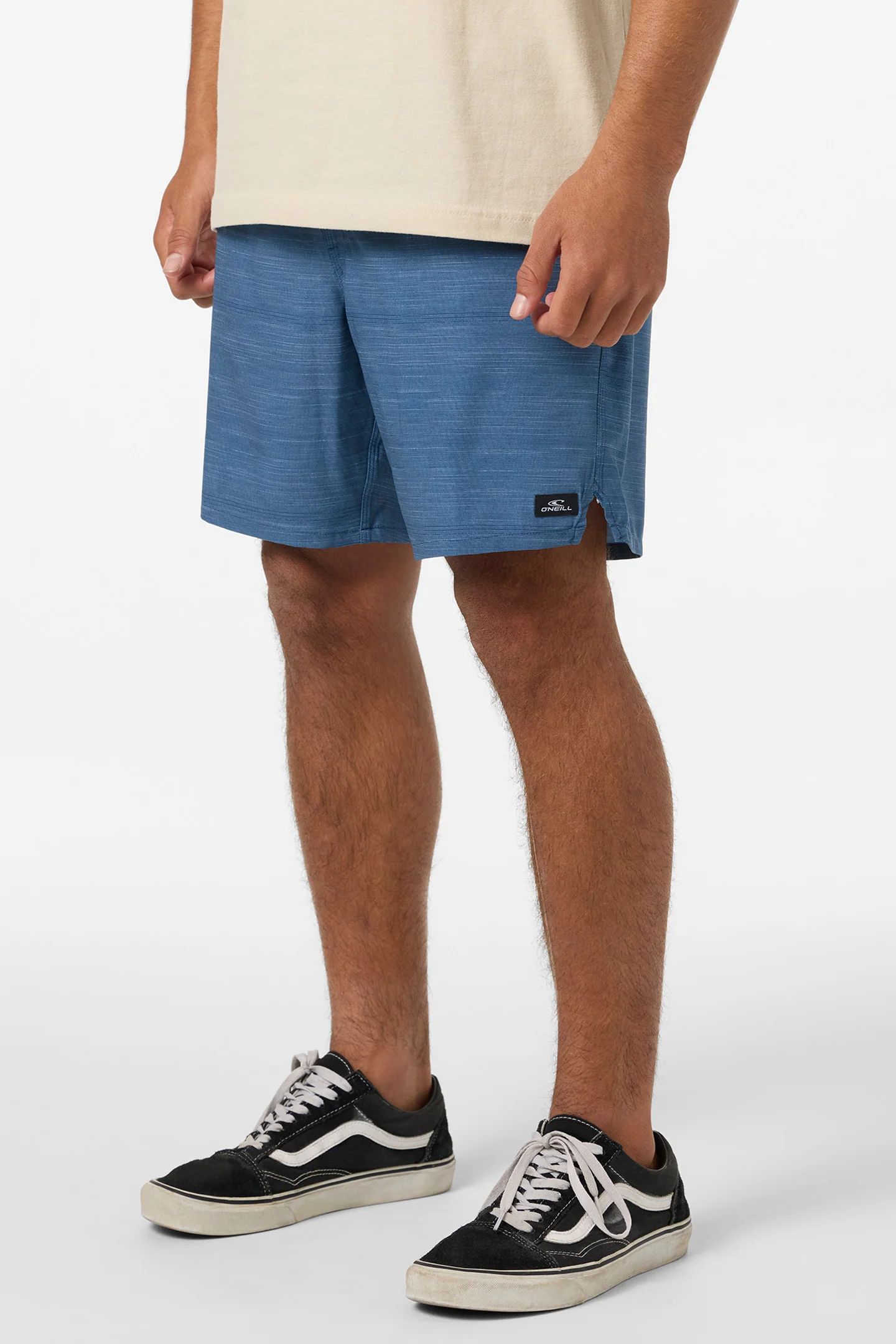 Perform Light Lined Elastic Waist 17" Hybrid Shorts - Image 3