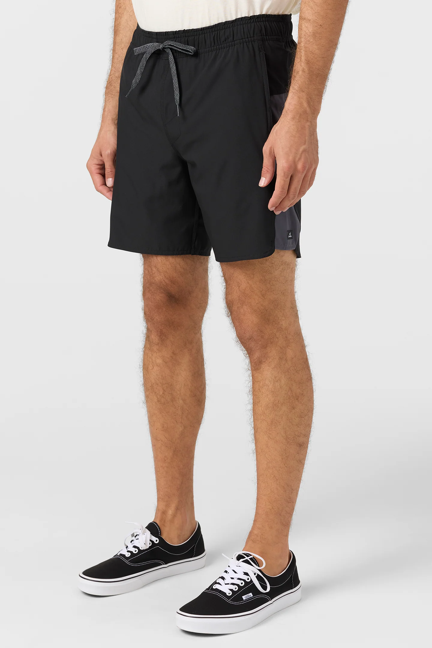 Perform Light Tech Panel Lined Elastic Waist 17" Hybrid Shorts - Image 3