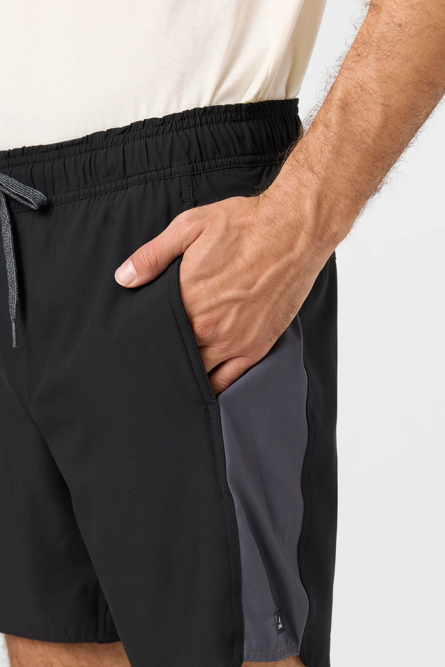 Perform Light Tech Panel Lined Elastic Waist 17" Hybrid Shorts - Image 5