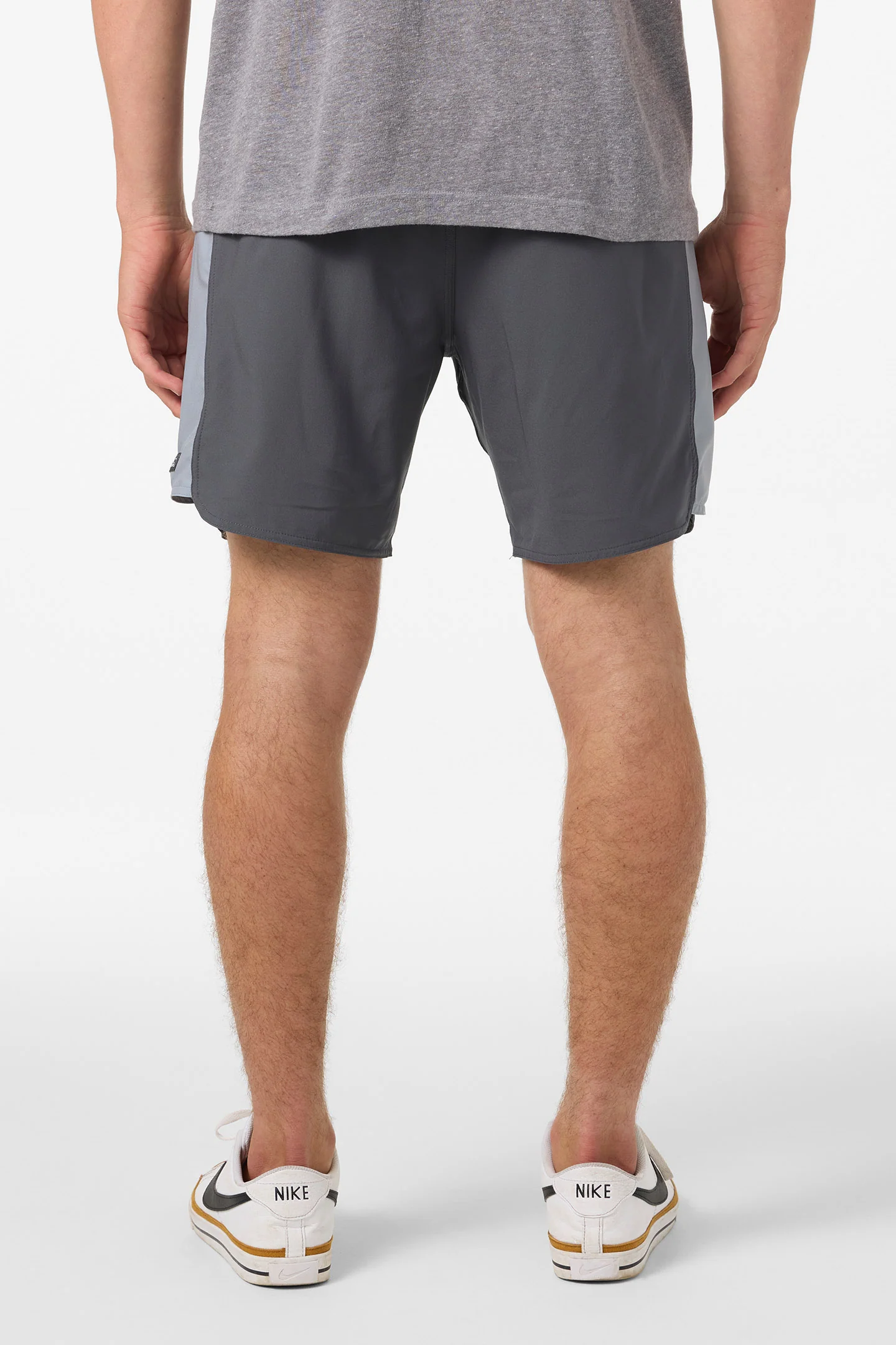 Perform Light Tech Panel Lined Elastic Waist 17" Hybrid Shorts - Image 4