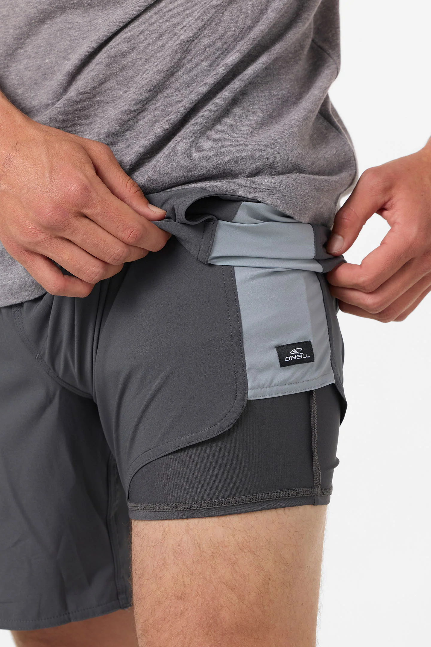 Perform Light Tech Panel Lined Elastic Waist 17" Hybrid Shorts - Image 5