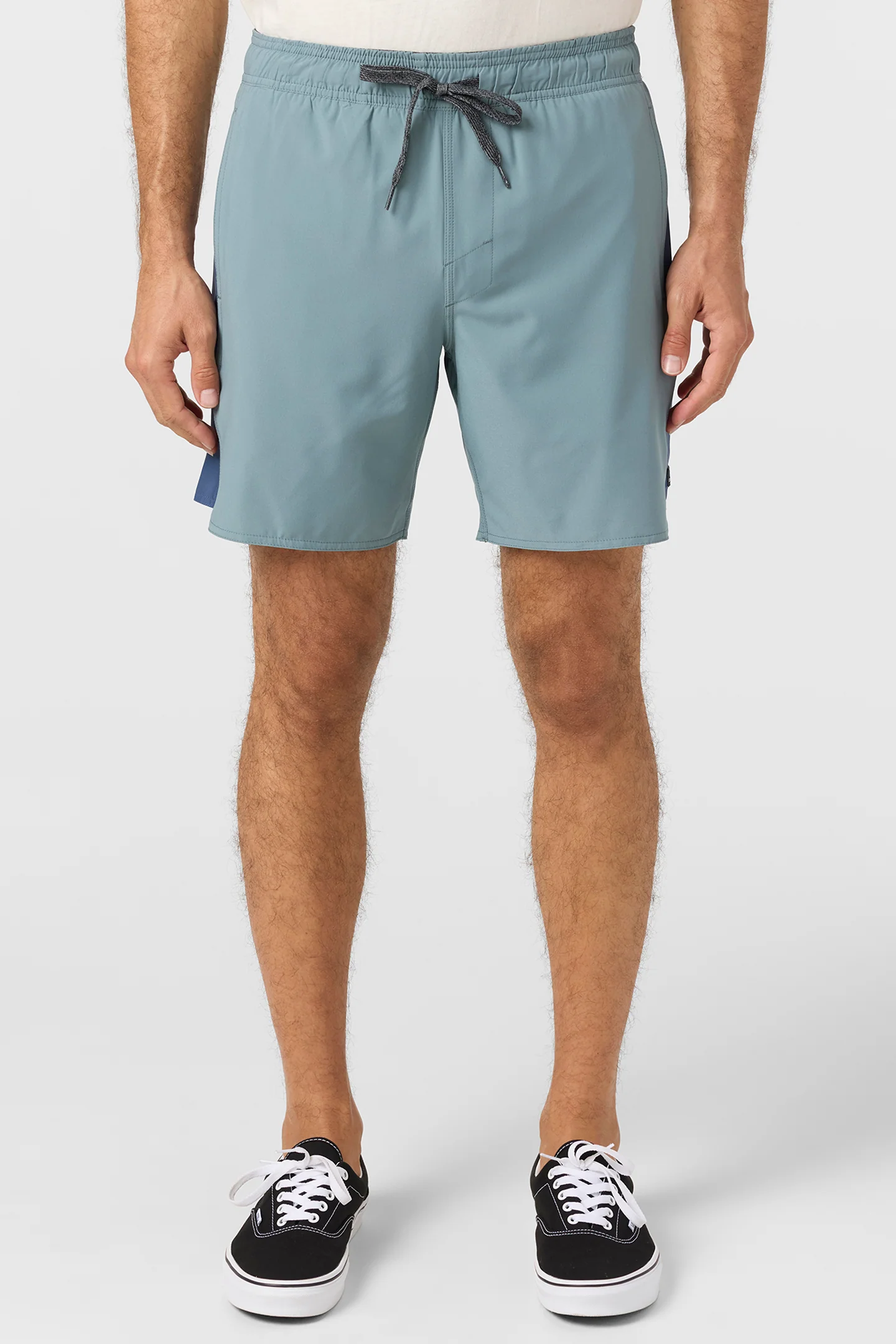 Perform Light Tech Panel Lined Elastic Waist 17" Hybrid Shorts - Image 2