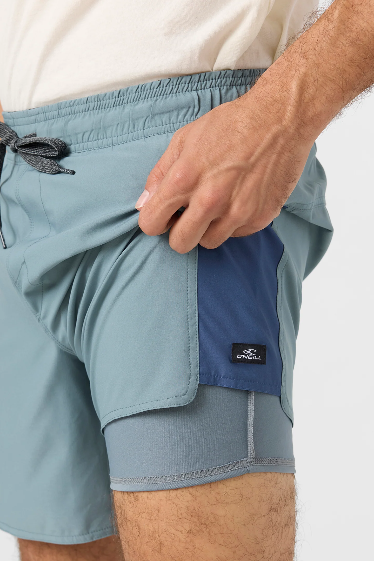 Perform Light Tech Panel Lined Elastic Waist 17" Hybrid Shorts - Image 5