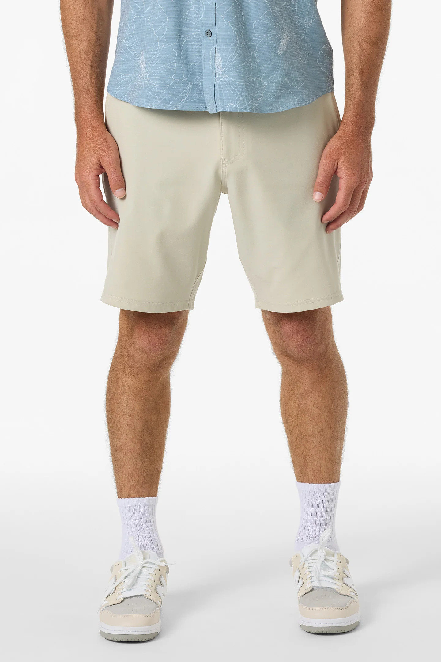 Reserve Light Check 19" Hybrid Shorts - Image 2