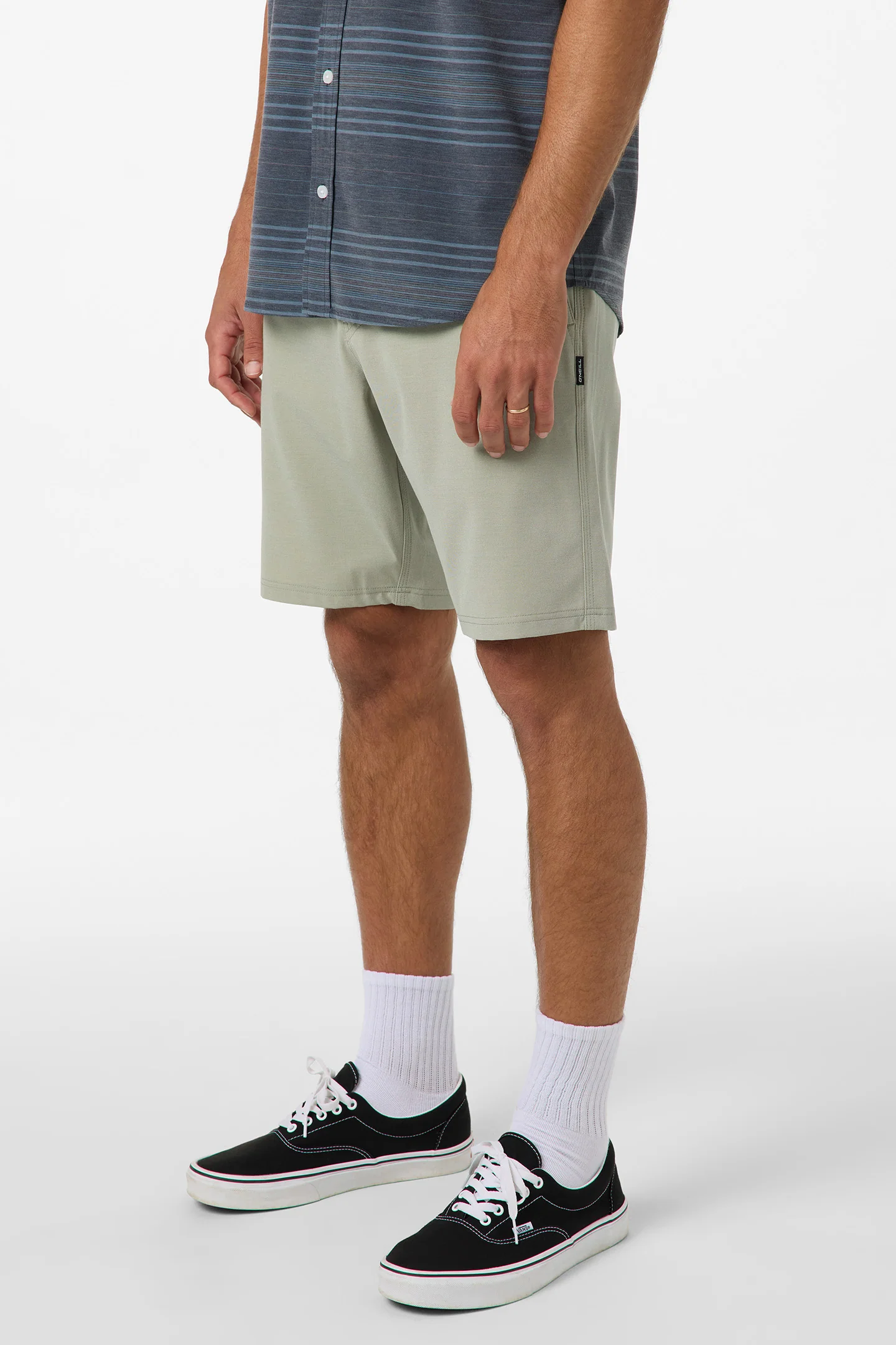 Reserve Light Check 19" Hybrid Shorts - Image 3