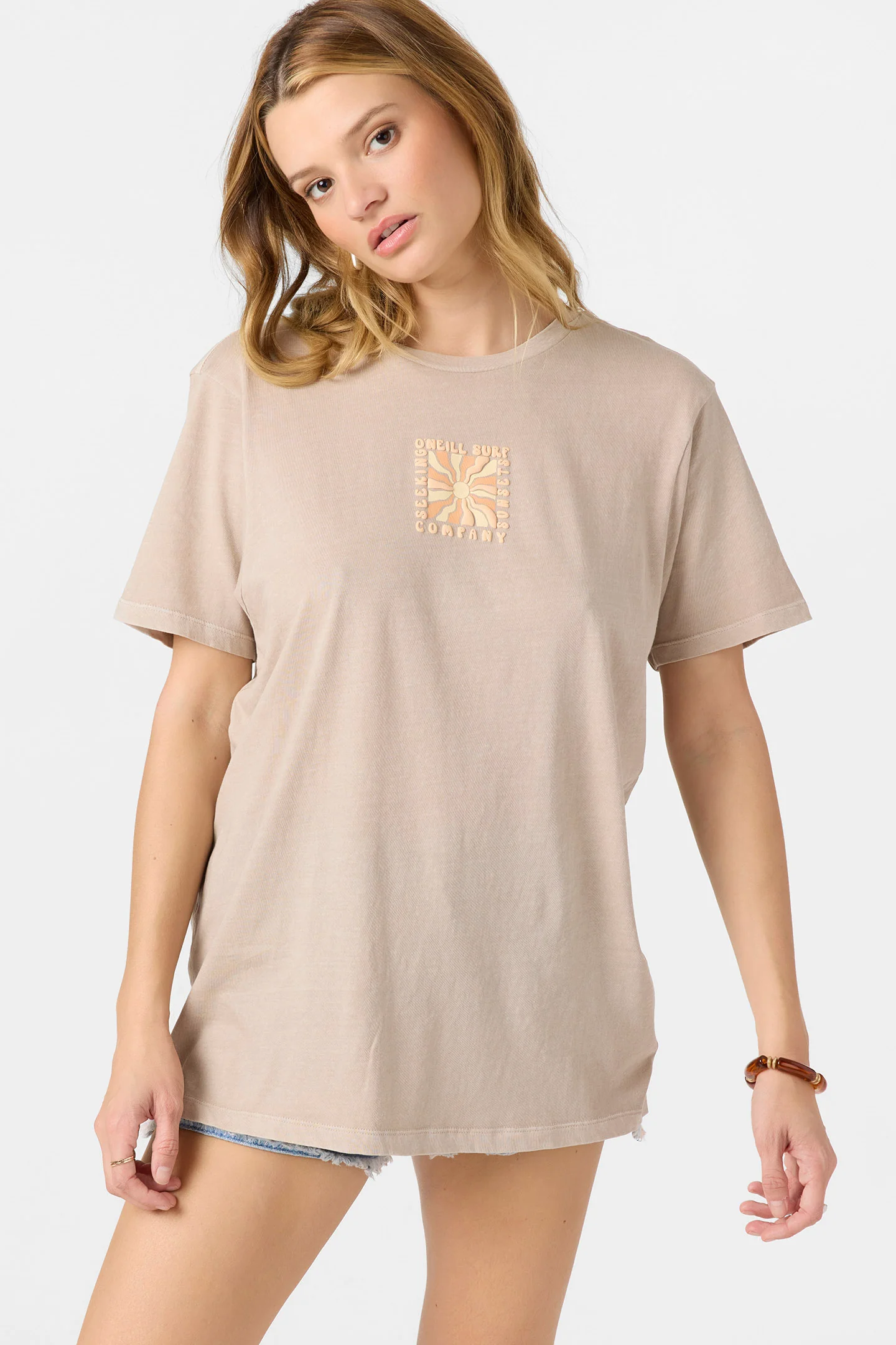 Seeking Sunsets Tee - Image 5