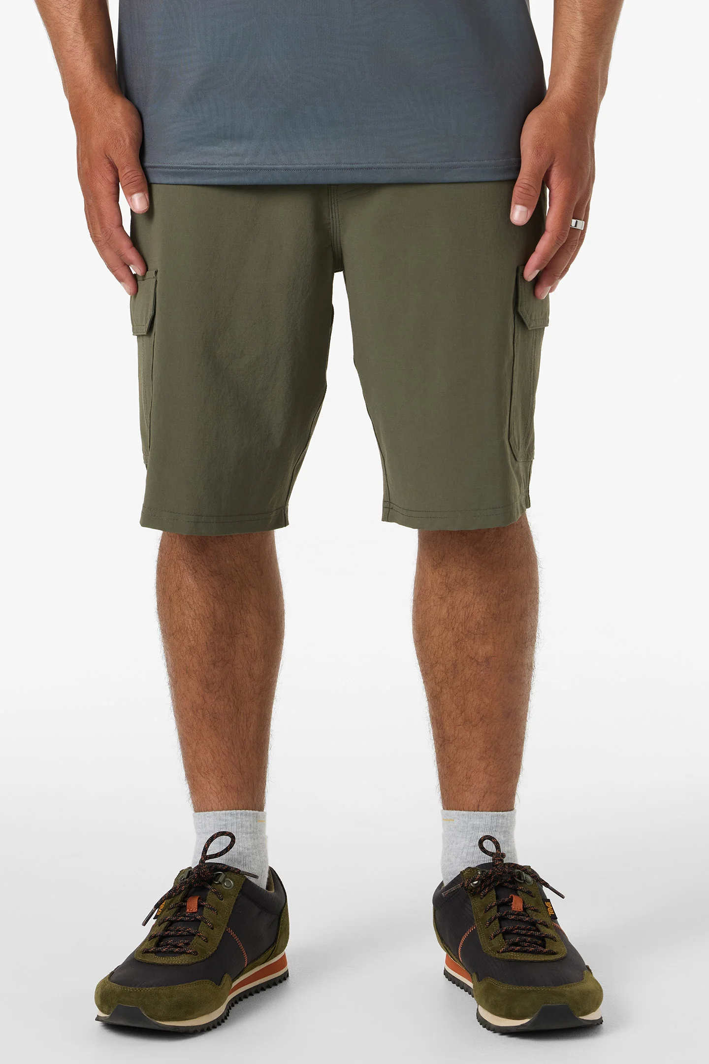 TRVLR Cargo 20" Hybrid Shorts - Image 3