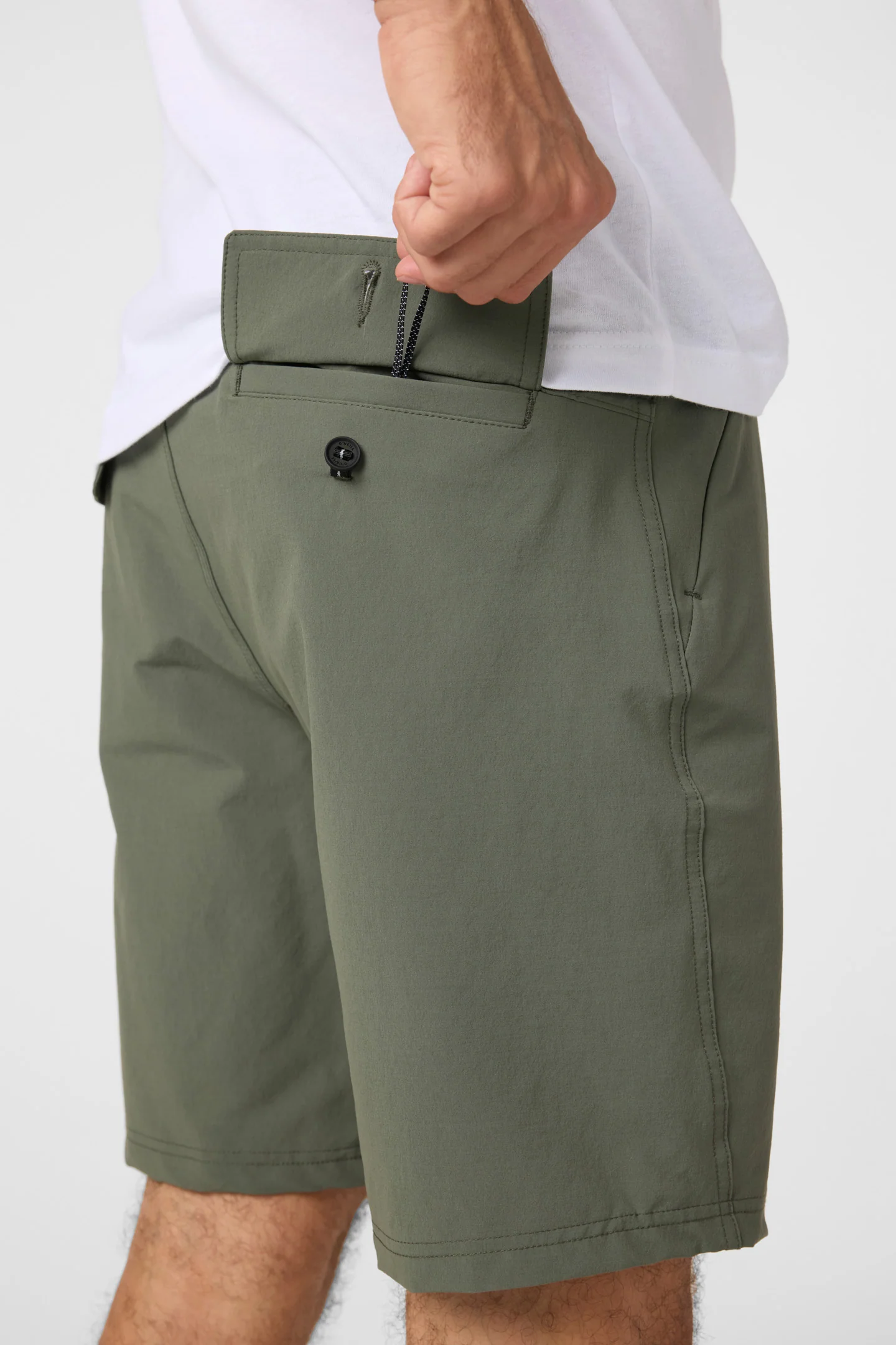TRVLR Enduro 19" Hybrid Shorts - Image 9