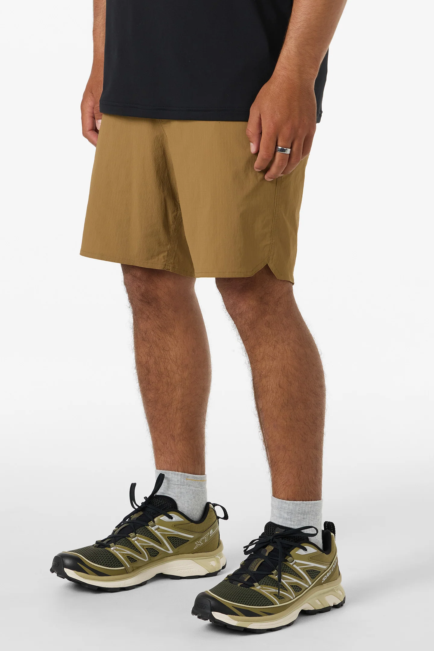 TRVLR Halfback 18" Hybrid Shorts - Image 3