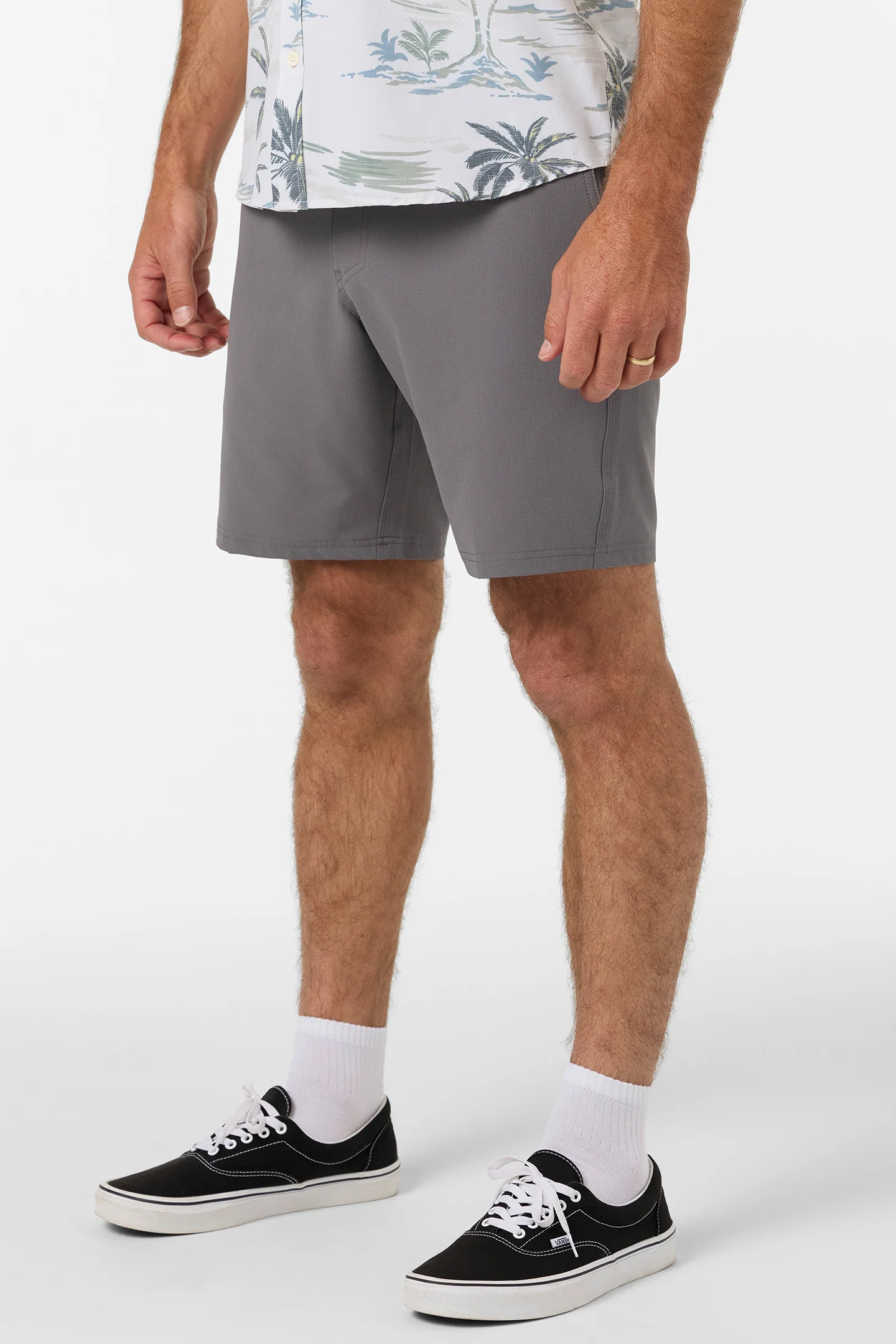 TRVLR Recon 18" Hybrid Shorts - Image 3