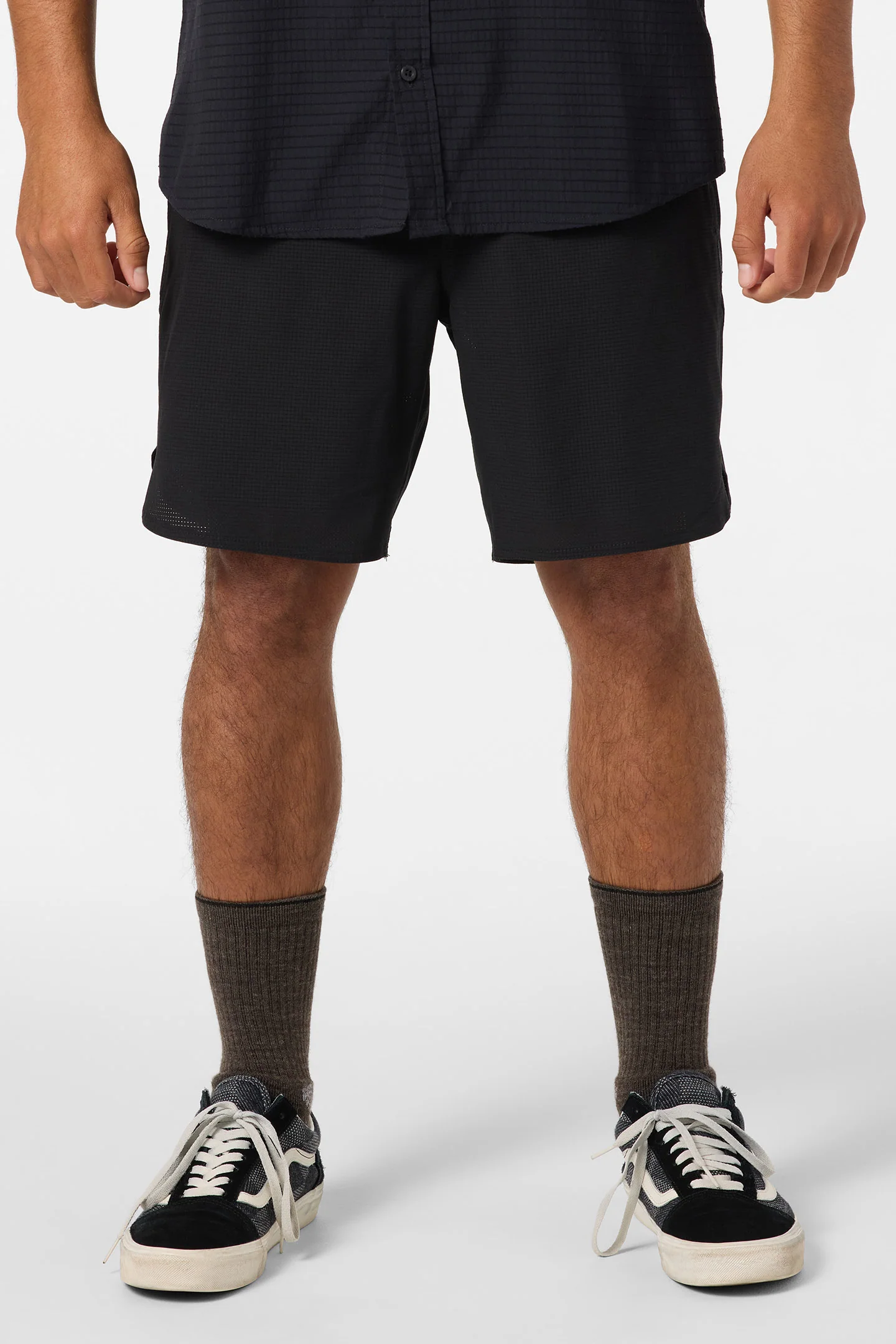 TRVLR Tech Lined 17" Hybrid Shorts - Image 2