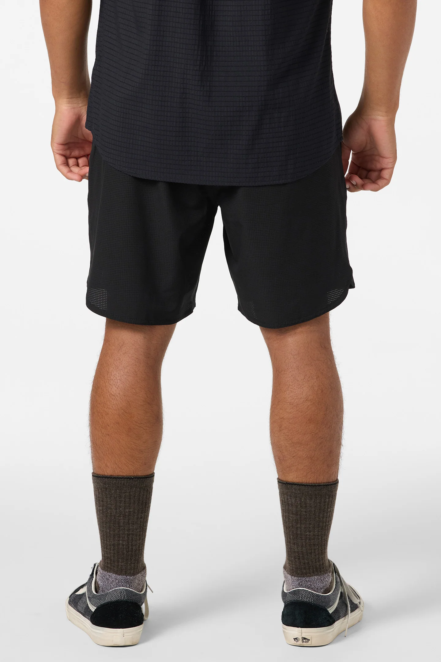 TRVLR Tech Lined 17" Hybrid Shorts - Image 4