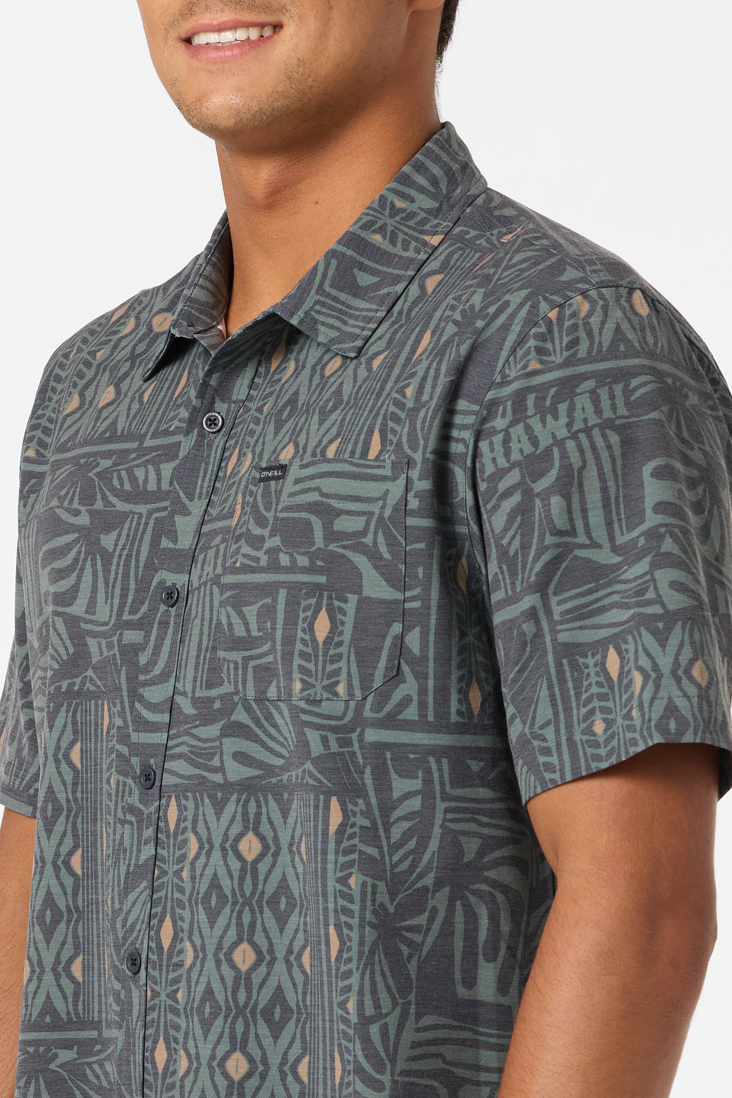 TRVLR UPF Traverse Hawaii Shirt - Image 4