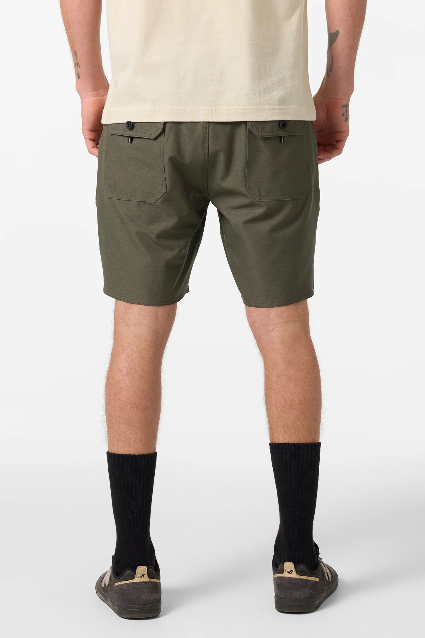 Utility Scallop Hybrid 18" Hybrid Shorts - Image 4